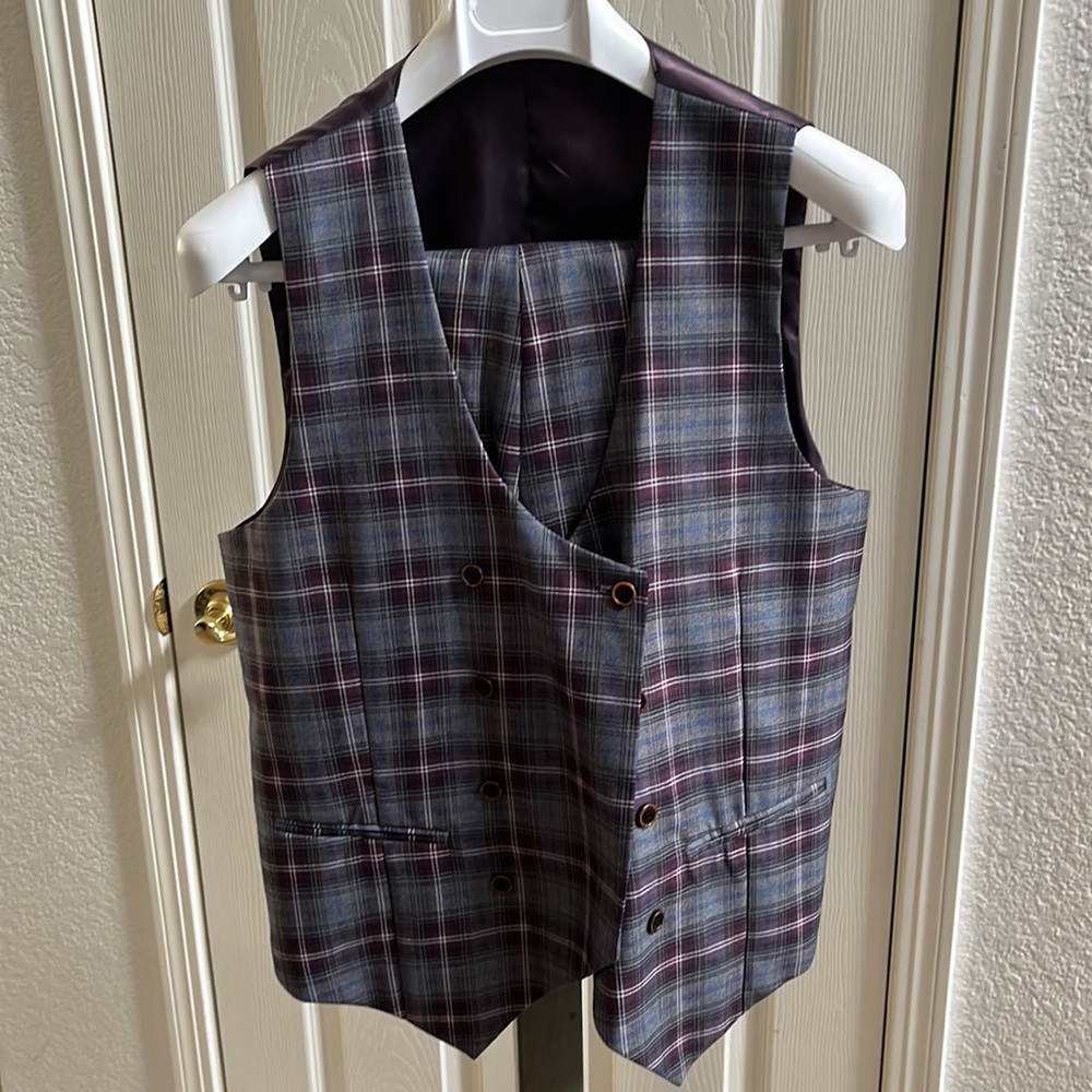 3 Piece Mens Suit - Picture 2 of 4